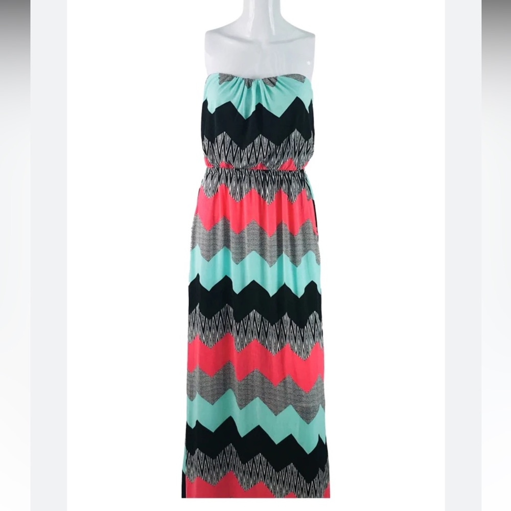 Colorful strapless maxi dress